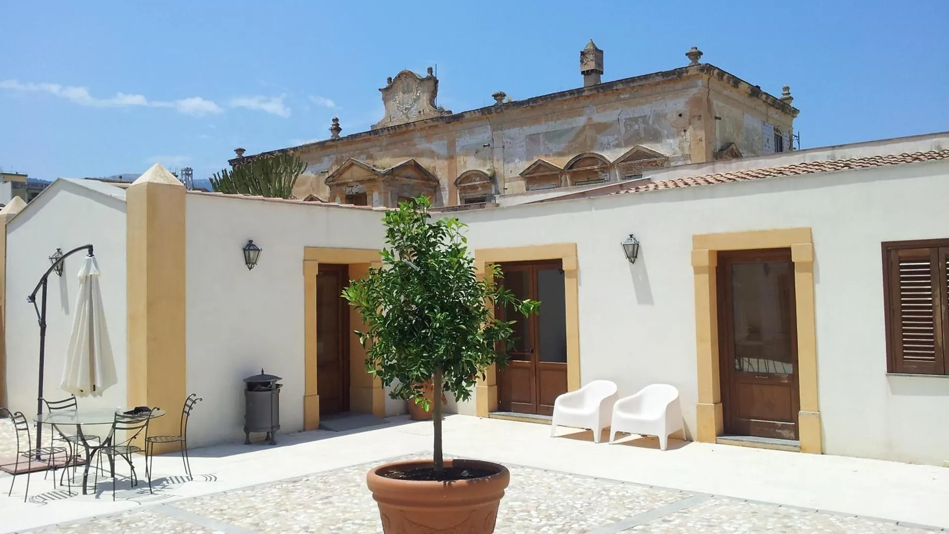 Villa Lampedusa Palermo 3*,  Italy